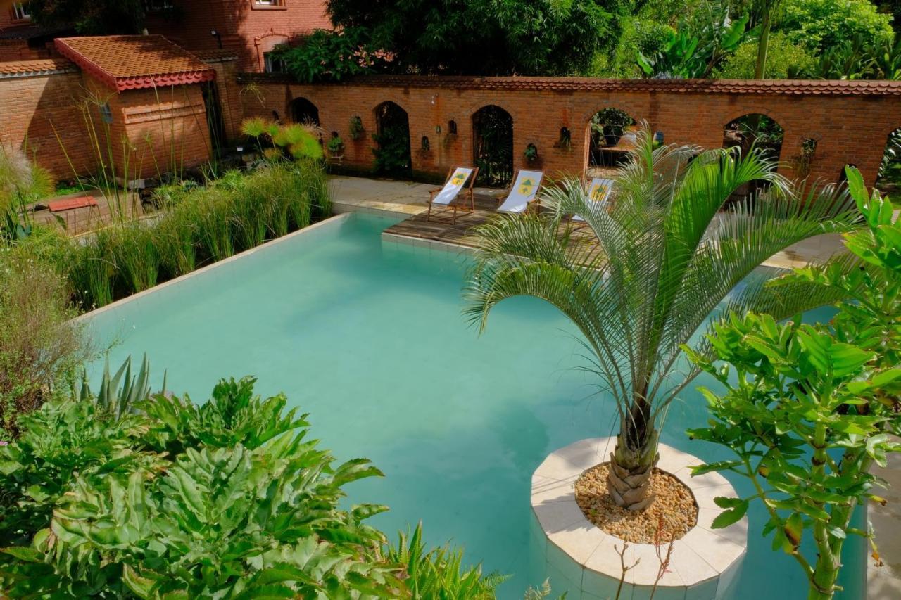 Eco Lodge Les Chambres Du Voyageur Анцирабе Экстерьер фото