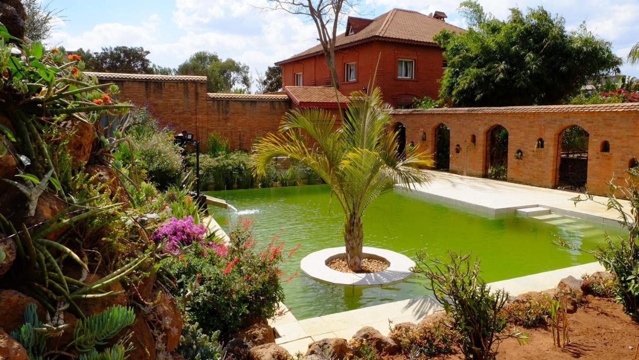 Eco Lodge Les Chambres Du Voyageur Анцирабе Экстерьер фото