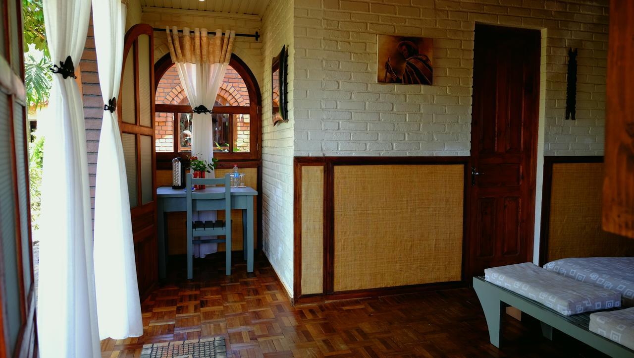 Eco Lodge Les Chambres Du Voyageur Анцирабе Экстерьер фото
