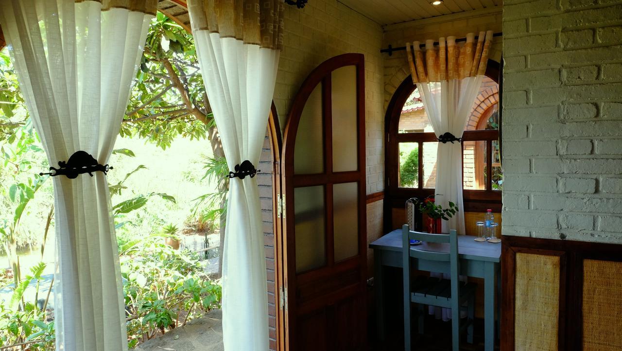 Eco Lodge Les Chambres Du Voyageur Анцирабе Экстерьер фото